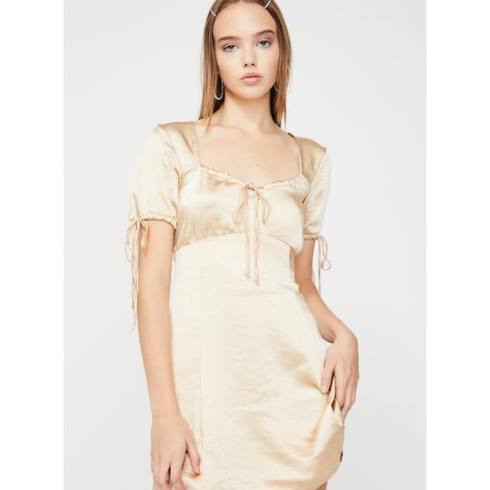 💛SOLD💛Gold Guenette Satin Dress